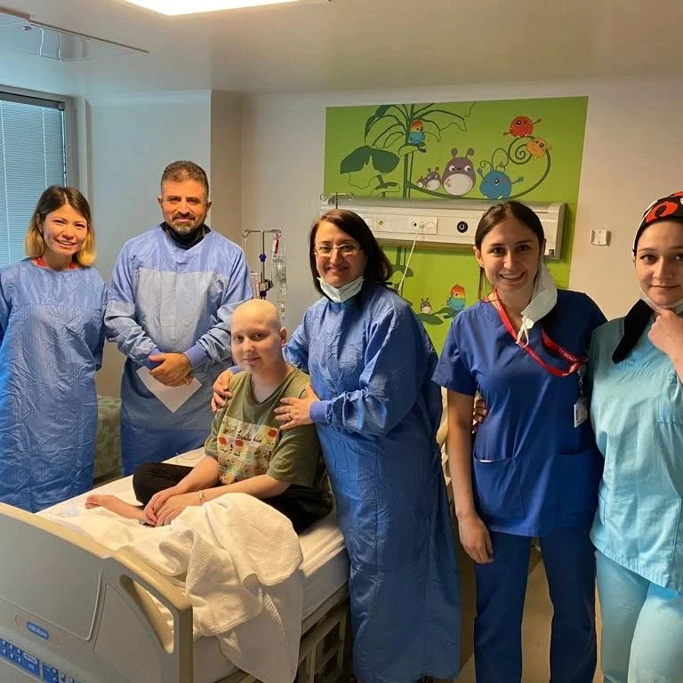 Prof. Betul Tavil with her patient who is about to leave the hospital after undergoing a bone marrow transplant.